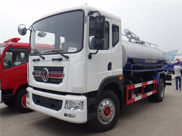 东风D9吸粪车