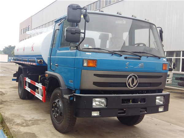 东风153吸粪车