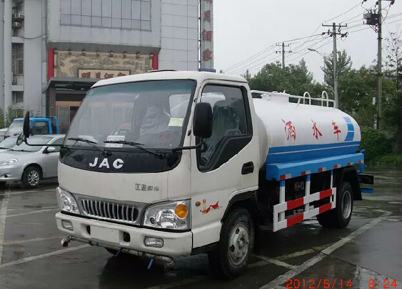 江淮骏铃6-7方洒水车|绿化喷洒车