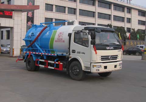 多利卡D7吸污车|8方真空吸污车