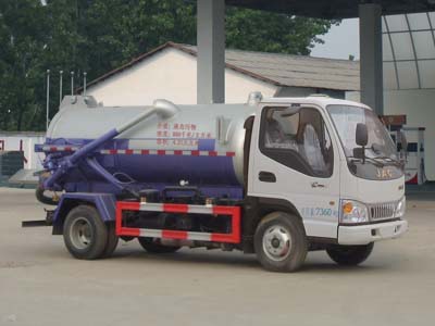 CLW5070GXWH5型吸污车_1.jpg