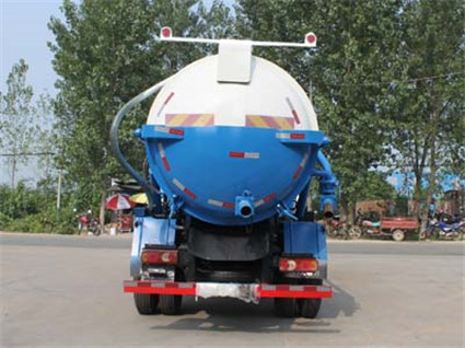 CLW5252GXWD5型吸污车_3.jpg