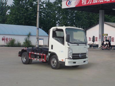 凯马5方钩臂垃圾车|5方拉臂式垃圾车