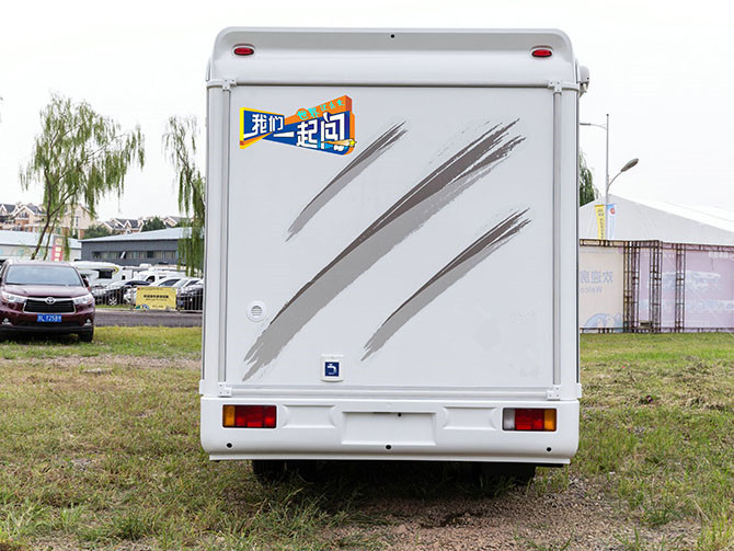 依维柯C型房车|宝迪旅居车