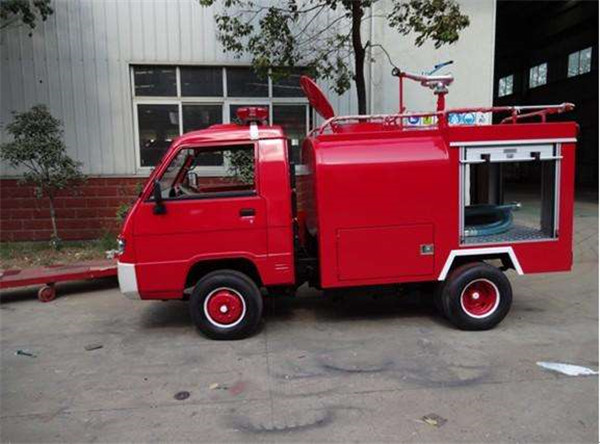 福田微型消防洒水车