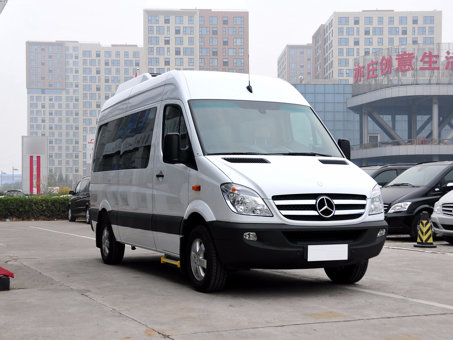 奔驰凌特B型房车/程力旅居车