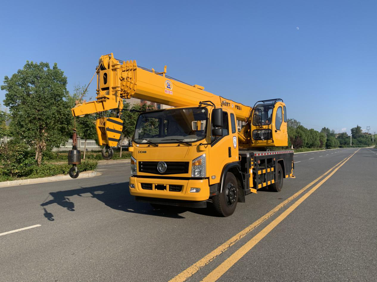 12吨东风160 汽车吊