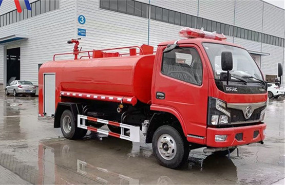 东风8吨消防洒水车