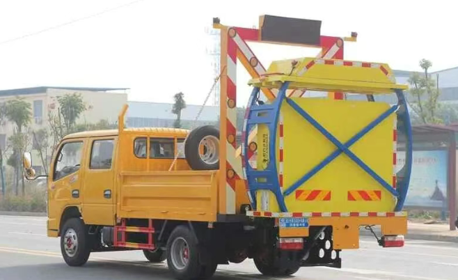 程力防撞缓冲车