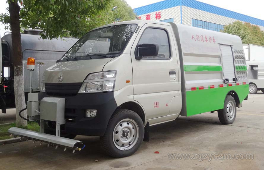 长安小型路面清洗养护车