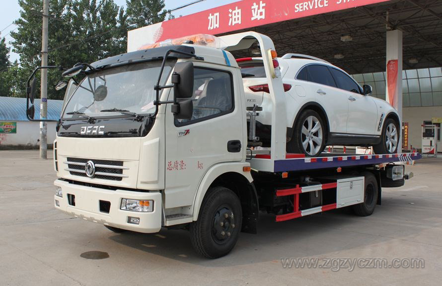 东风多利卡5.6米清障车