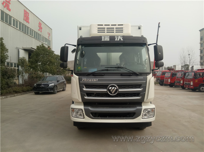 福田瑞沃6.8米冷藏车