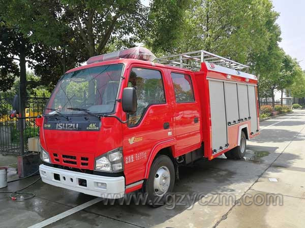 庆铃五十铃2吨水罐消防车