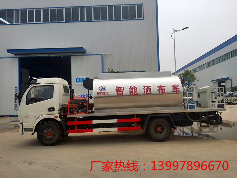 东风6方沥青洒布车