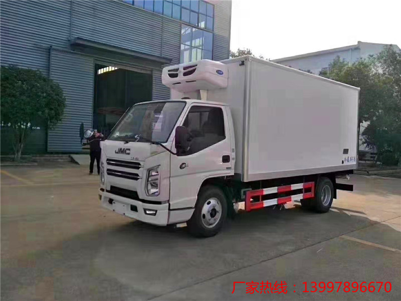 江铃国六4.2米蓝牌冷藏车