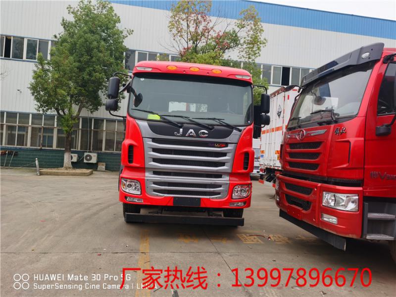 江淮前四后八平板运输车