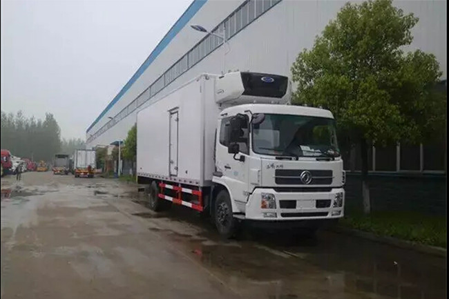 天锦7.4米箱长冷藏车|物流冷链车