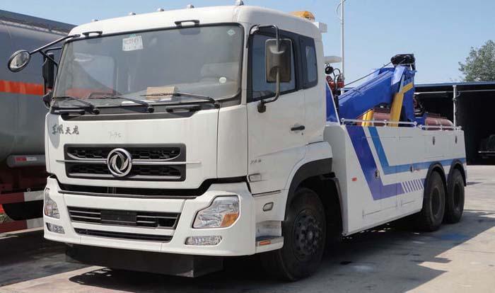 东风天龙拖吊连体清障车