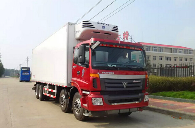 欧曼前四后八冷藏车（9.6米厢长）